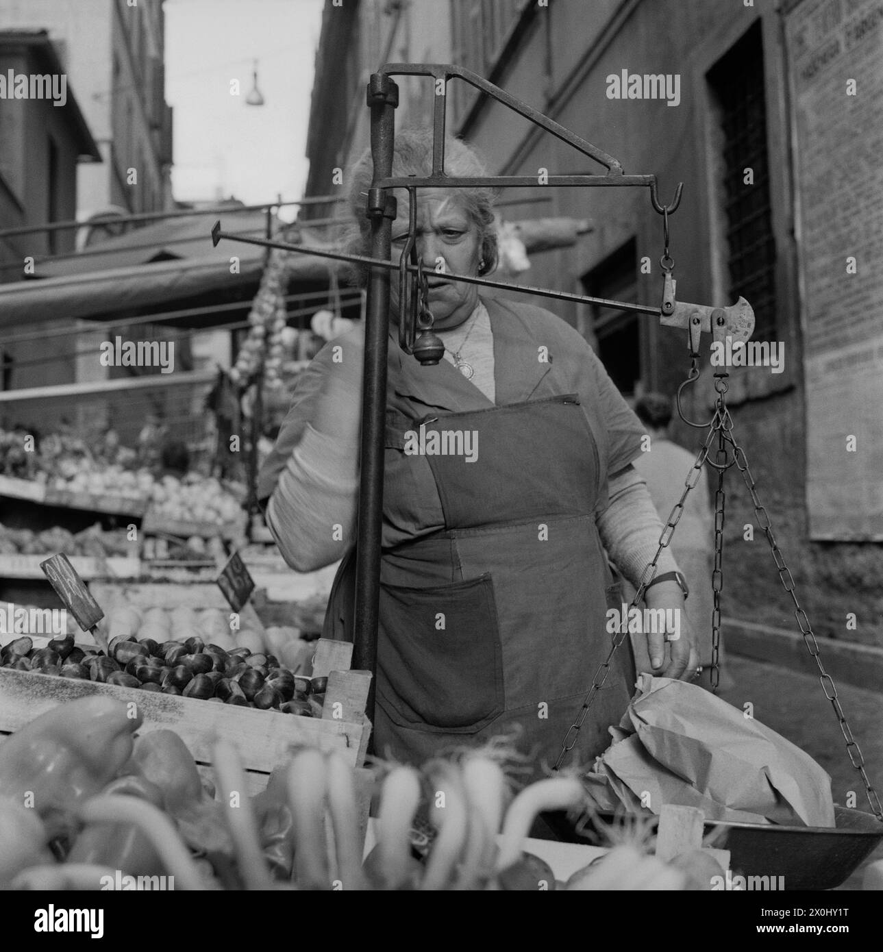 Eine Marktfrau in Rom. Stockfoto