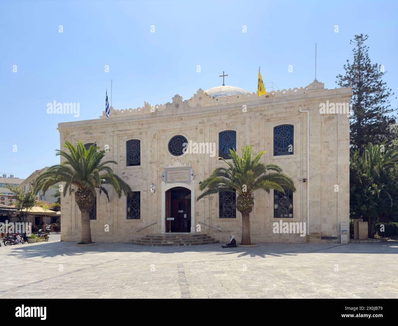 Die orthodoxe Kirche Agios Titos in Heraklion in einer ehemaligen Moschee auf der Urlaubsinsel Kreta Stockfoto