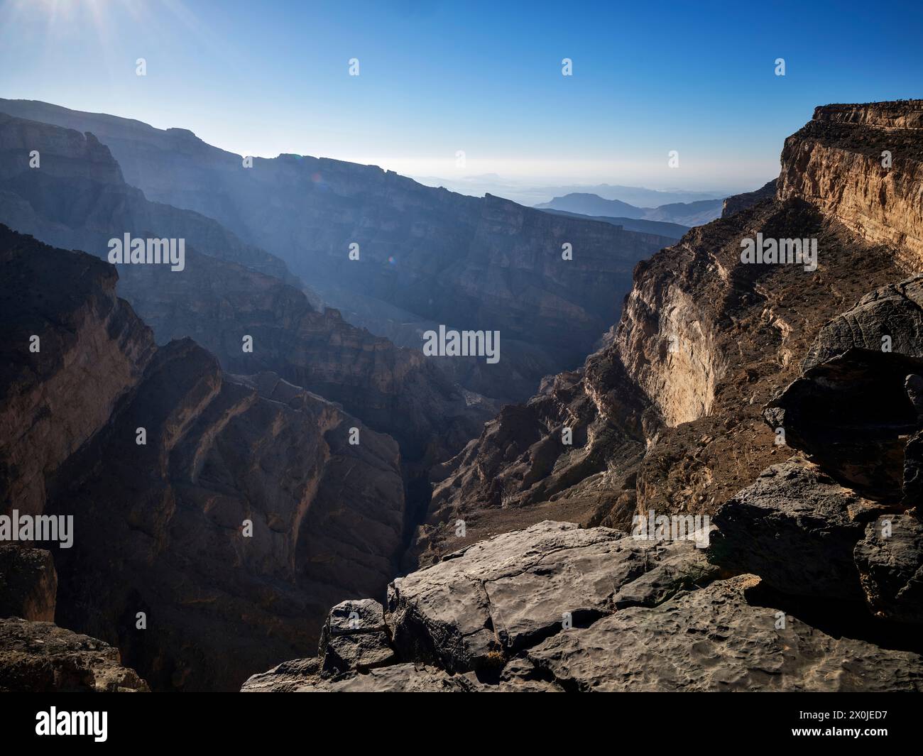 Oman, Al Hayl, Sonnenaufgang am Aussichtspunkt von Jebel Shams, Stockfoto