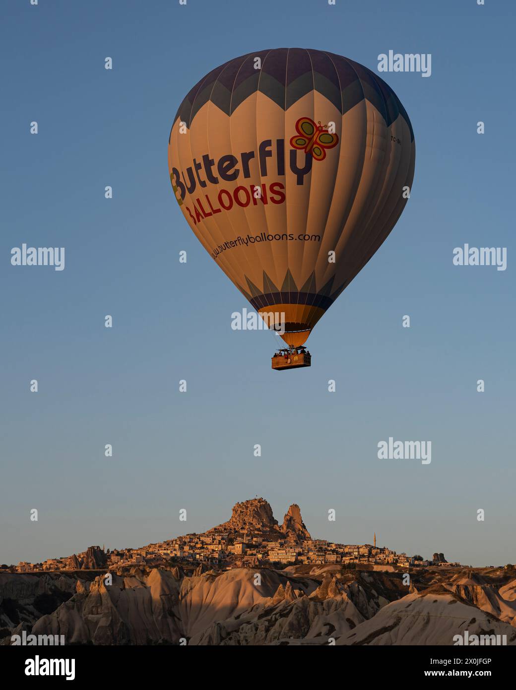 Heißluftballons, Uchisar, Göreme, Nevsehir, Kappadokien, Anatolien, Zentralanatolien, Türkei Stockfoto