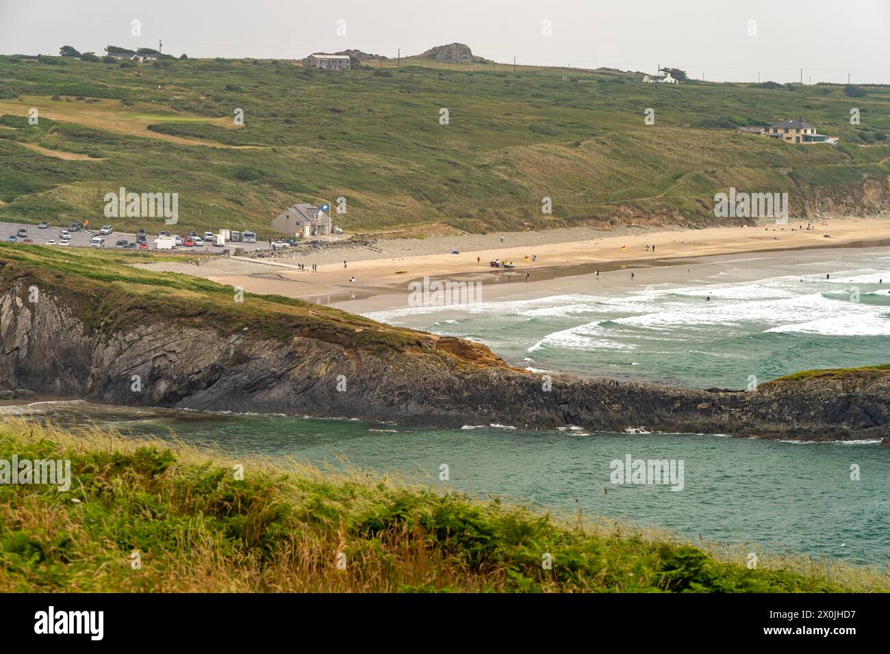 Der Strand an der Whitesands Bay in der Nähe von St. Davids, Wales, Großbritannien, Europa Stockfoto
