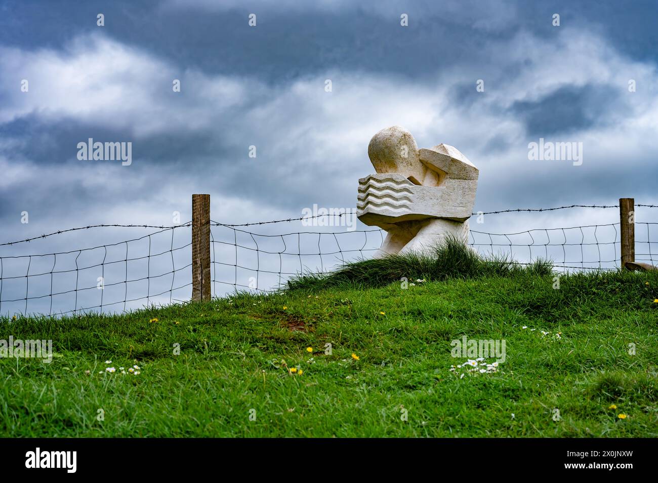 The Praying Shell von Anthony Padgett. Die Küste, Bolton-le-Sands Stockfoto