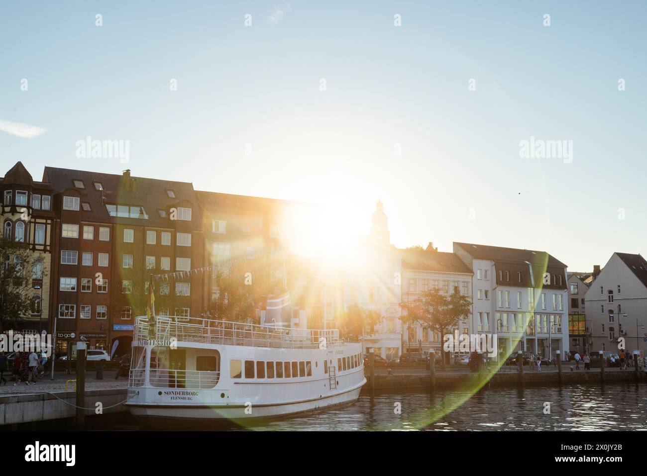 Flensburg, Sonnenuntergang Spaziergang um den Hafen Stockfoto