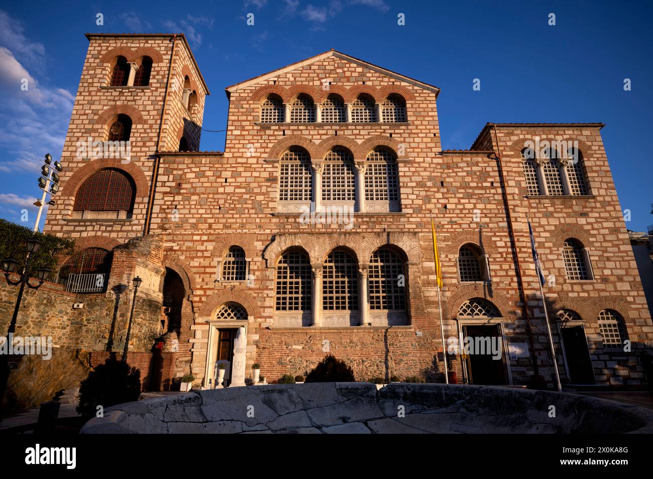Außenansicht der Kirche Hagios Demetrios, auch bekannt als Agios Dimtrios oder Demetrios Basilika, Thessaloniki, Mazedonien, Griechenland Stockfoto