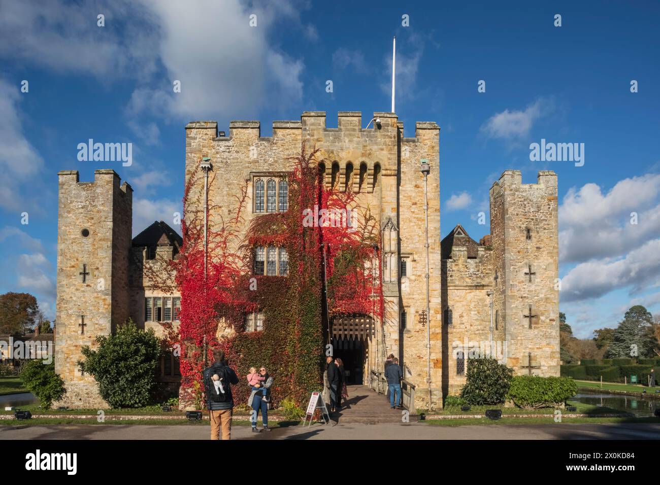 England, Kent, Edenbridge, Hever, Hever Castle im Herbst Stockfoto