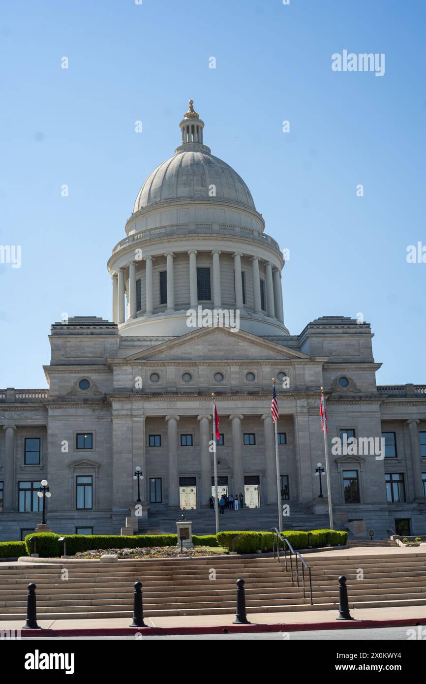 Little Rock, Arkansas, USA. April 2024. Das Statehouse Capitol Building in Little Rock, Arkansas. In (Credit Image: © Brian Branch Price/ZUMA Press Wire) NUR REDAKTIONELLE VERWENDUNG! Nicht für kommerzielle ZWECKE! Stockfoto