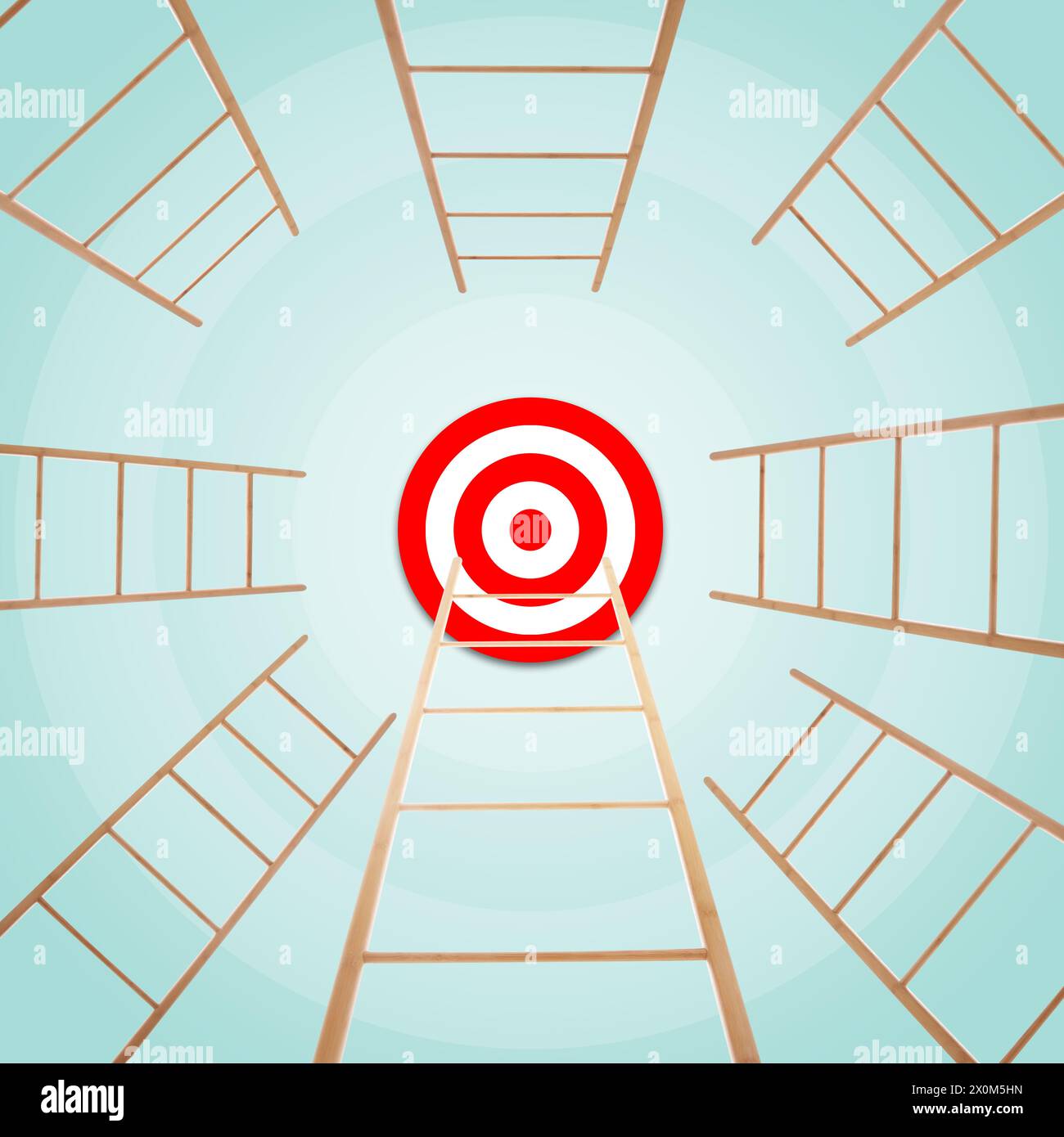 Ziel- und Leistungskonzept. Hölzerne Leitern und eine führt zu Bullseye auf hellblauem Hintergrund Stockfoto