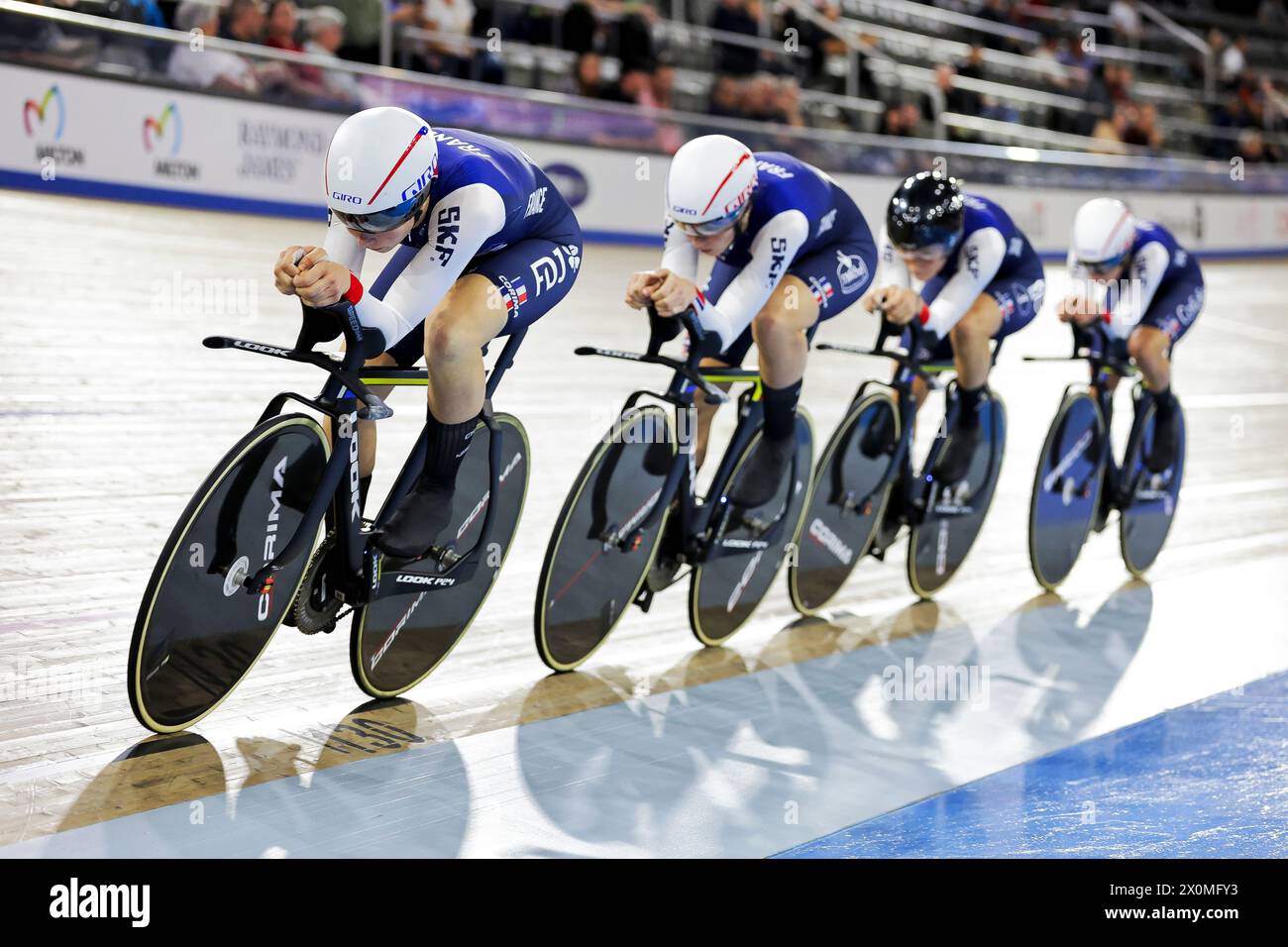 Foto von Alex Whitehead/SWpix.com - 12/04/2024 - Radfahren - Tissot UCI Track Nations Cup - Runde 3: Milton - Mattamy National Cycling Centre, Milton, Ontario, Kanada - Finale des Frauenteams Pursuit - Rennen um Bronze - Clara Copponi, Valentine Fortin, Marion Borras und Marie le Net of France Credit: SWpix/Alamy Live News Stockfoto