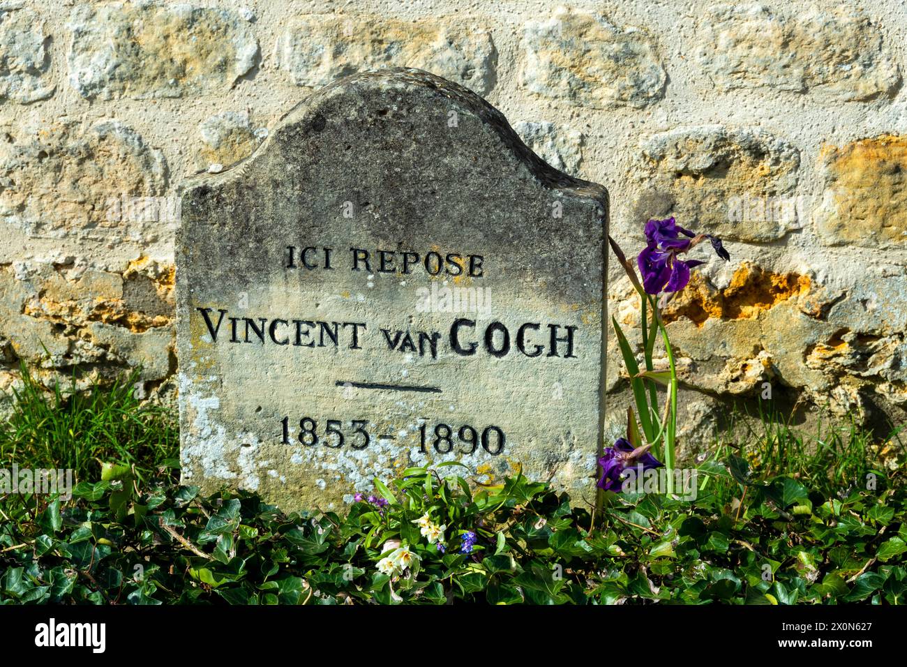 Auvers-sur-Oise. Grab von Vincent Van Gogh auf dem Friedhof. Departement Val-d'Oise. Ile-de-France. Frankreich. Europa Stockfoto