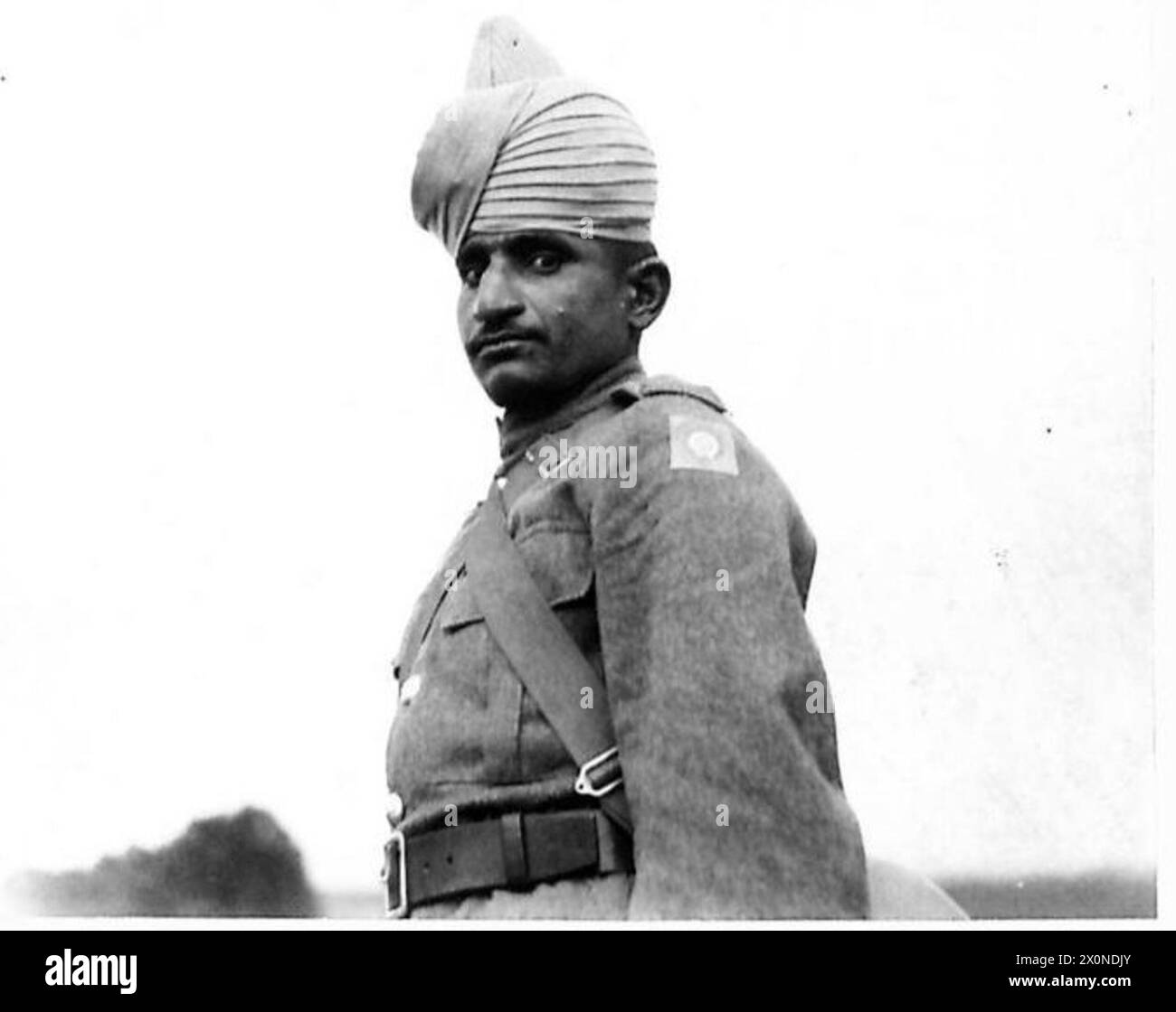 Soldaten des Royal Indian Army Service Corps sind in einem fotografischen negativ dokumentiert, das Personal zeigt, das in der britischen Armee dient. Stockfoto