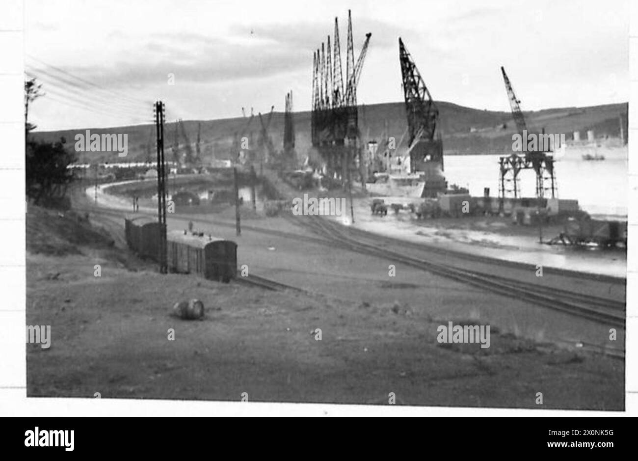 SONDERAUFTRAG FÜR TN. 5 - Deep Water Liegeplatz mit Blick nach Süden von Belmore Kreuzung. Fotografisches negativ, britische Armee Stockfoto