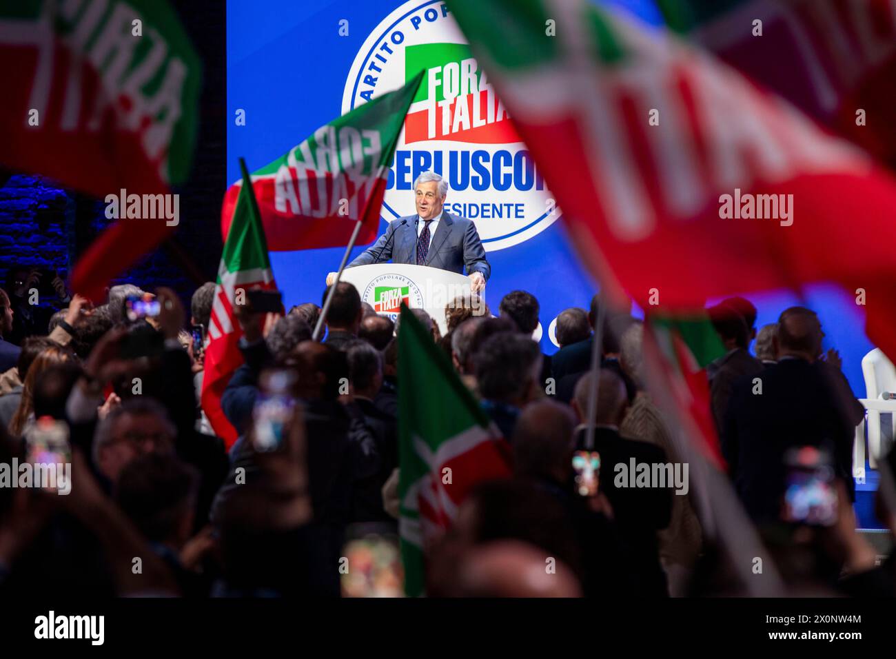 Mailand, Italien. April 2024. IL Vice Presidente del consiglio dei Ministri Antonio Tajani all' evento Stati Generali dell'Economia di Forza Italia - Mailand - Italia - Sabato 13 April 2024 (Foto Marco Cremonesi/LaPresse) Vizepräsident des Ministerrats Antonio Tajani bei der Veranstaltung Forza Italia Allgemeine Staaten der Wirtschaft - Mailand - Italien - Samstag, den 13. April 2024 (Foto Marco Cremonesi/LaPresse) Credit: LaPresse/Alamy Live News Stockfoto