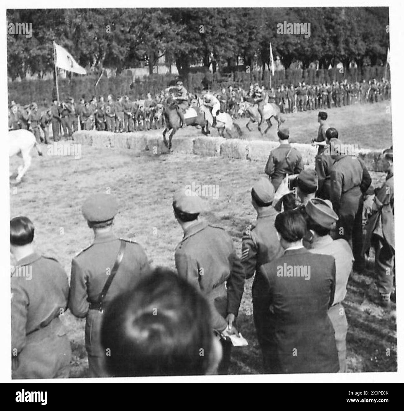 Foto eines Pferderennens in Florenz, Italien, während einer Sportveranstaltung. Stockfoto