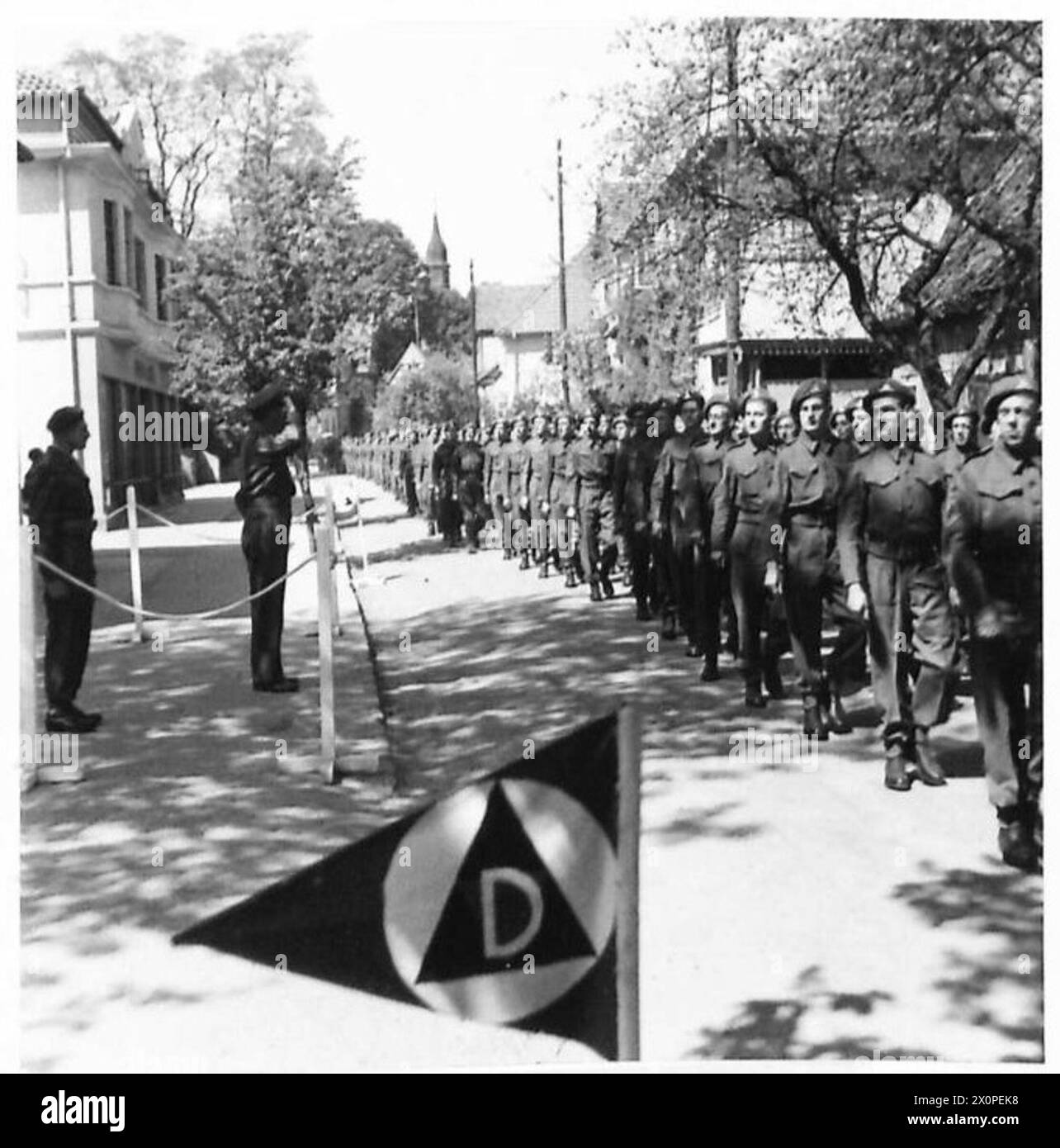 Foto mit einer Kirchenkorade des 33. Regiments Royal Artillery, 3. Division. Das Bild ist ein fotografisches negativ der britischen Armee. Stockfoto