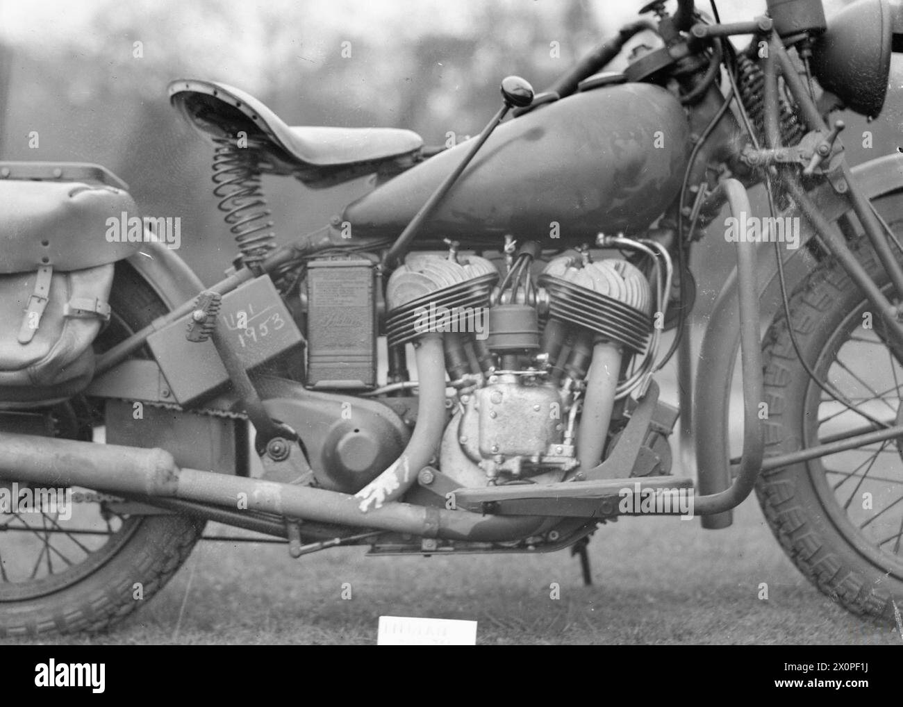 Nahaufnahme des Motors eines indischen 500cc SV 741.B Militärmotorrads aus dem Zweiten Weltkrieg. Fotografisches negativ, britische Armee. Stockfoto