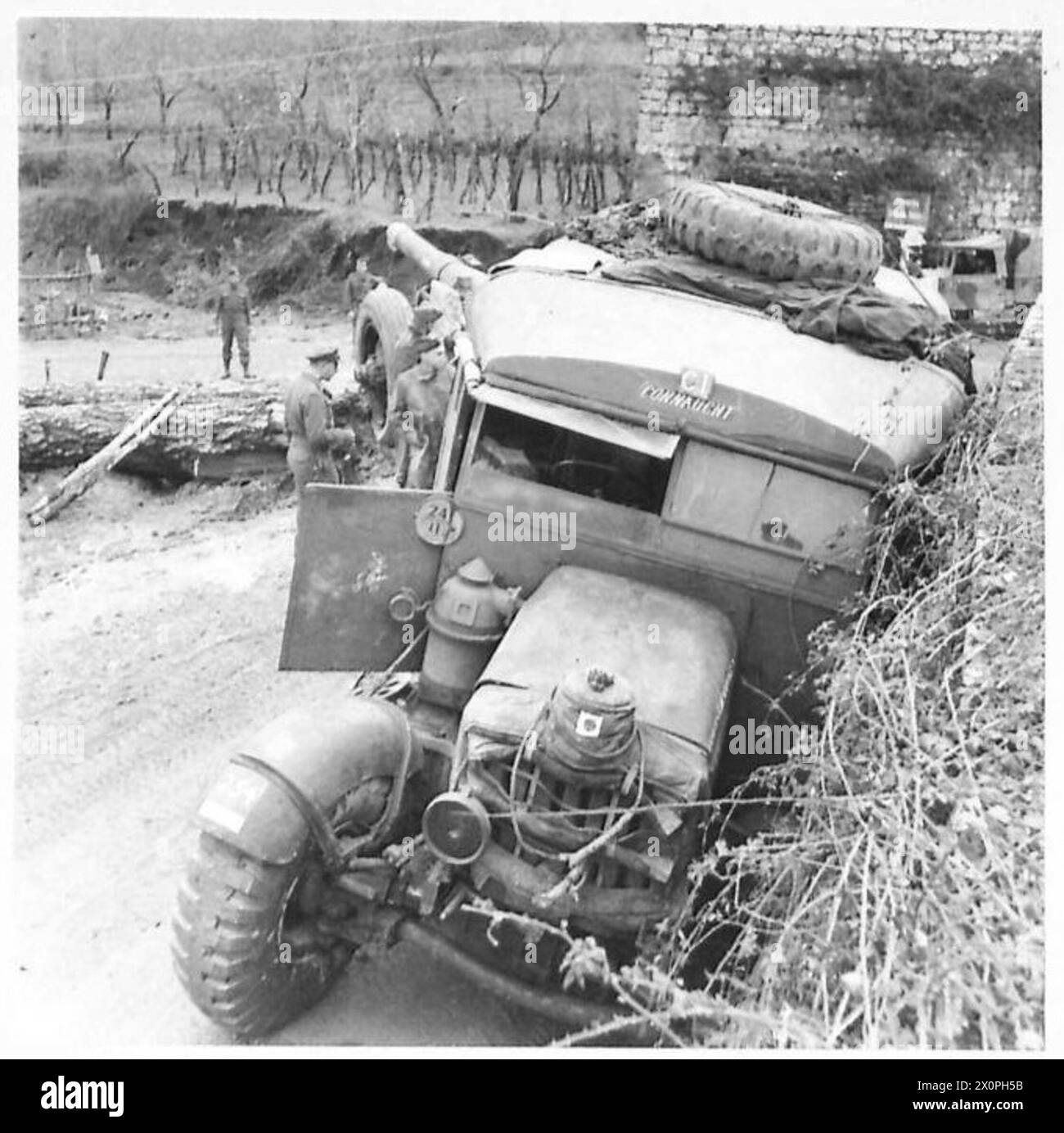 7,2-Zoll-Geschütze des 18/56 schweren Regiments, Royal Artillery, werden in Position in der 46 Division, 10 Korps Sektor der Fünften Armeefront. Stockfoto
