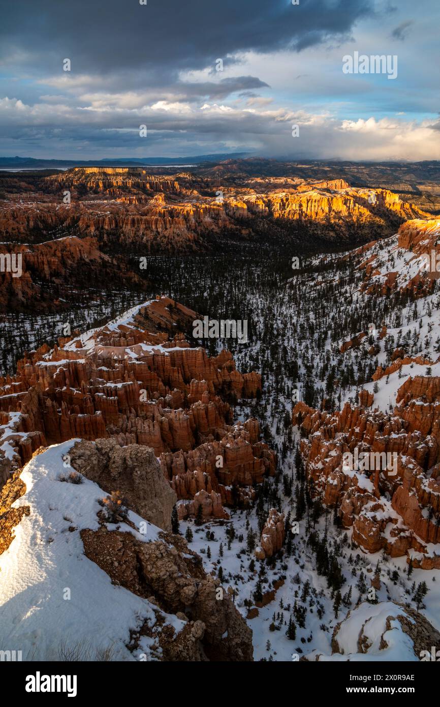 Sonnenuntergang vom Amphitheater am Sunset Point im Bryce Canyon National Park in Utah. Stockfoto