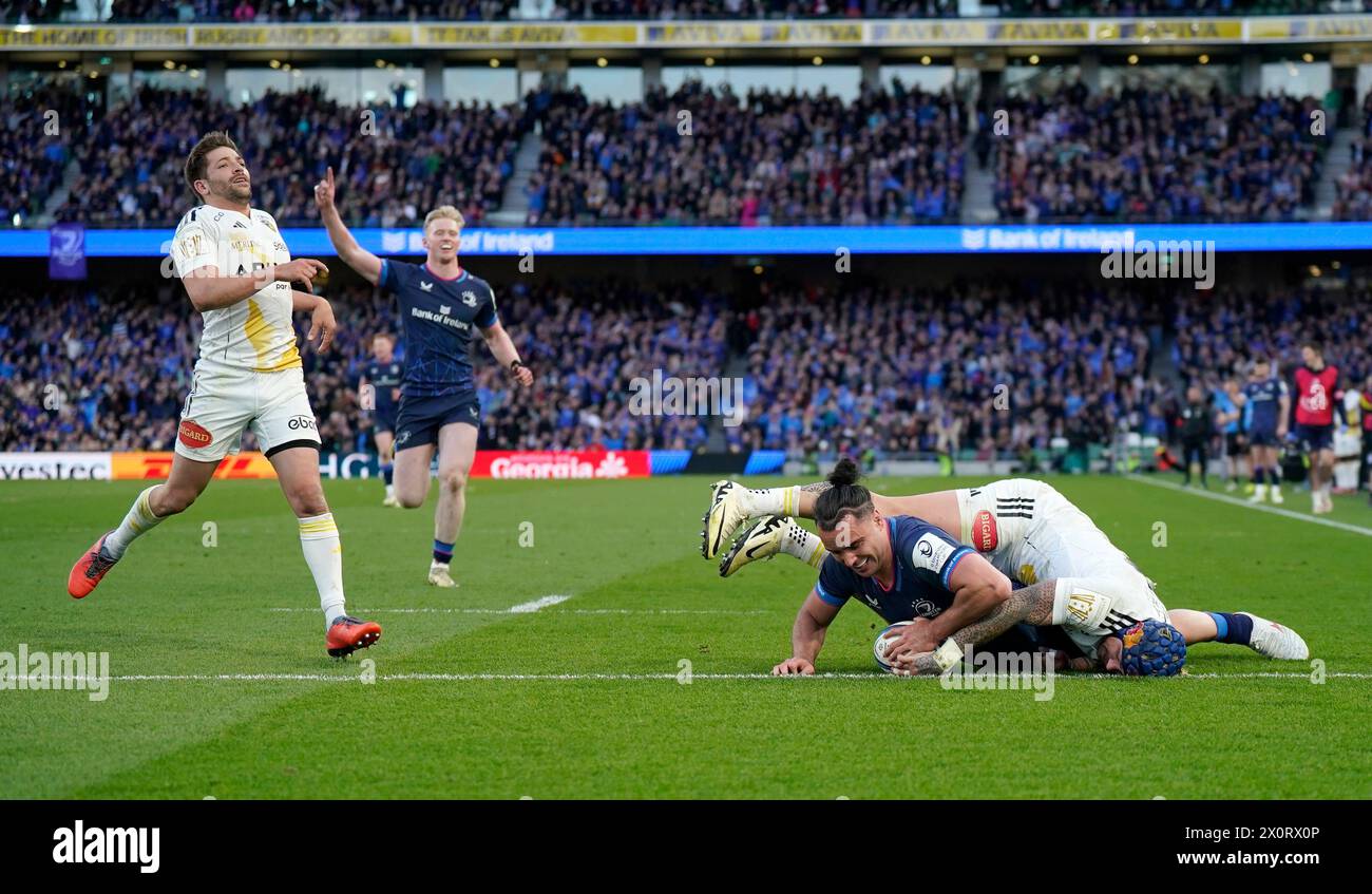 James Lowe von Leinster hat im Viertelfinale des Investec Champions Cup im Aviva Stadium in Dublin einen Versuch gemacht. Bilddatum: Samstag, 13. April 2024. Stockfoto