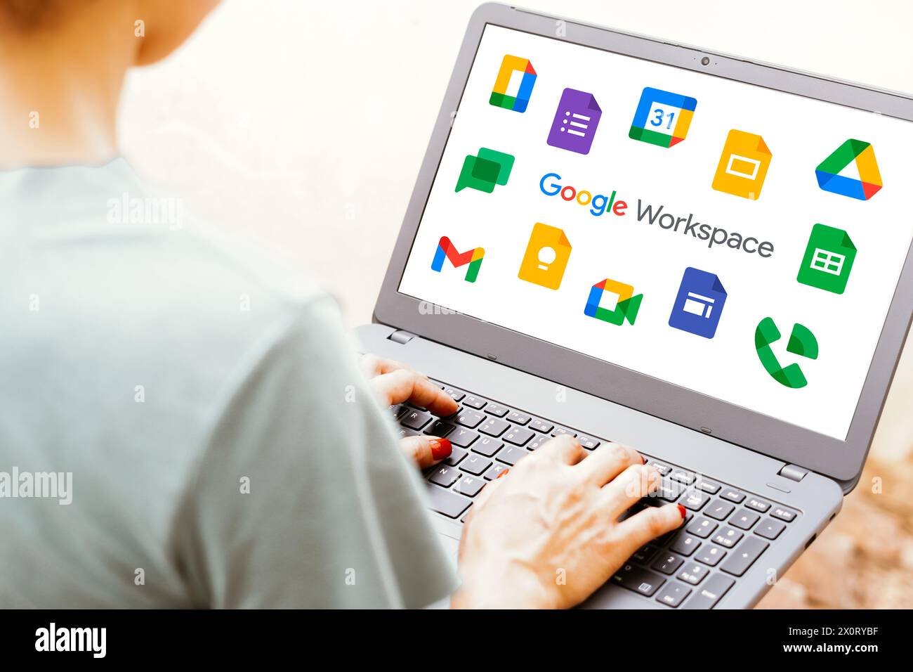 Brasilien. April 2024. In dieser Abbildung wird das Google Workspace-Logo auf einem Laptop-Bildschirm angezeigt. (Foto von Rafael Henrique/SOPA Images/SIPA USA) *** ausschließlich für redaktionelle Nachrichten *** Credit: SIPA USA/Alamy Live News Stockfoto