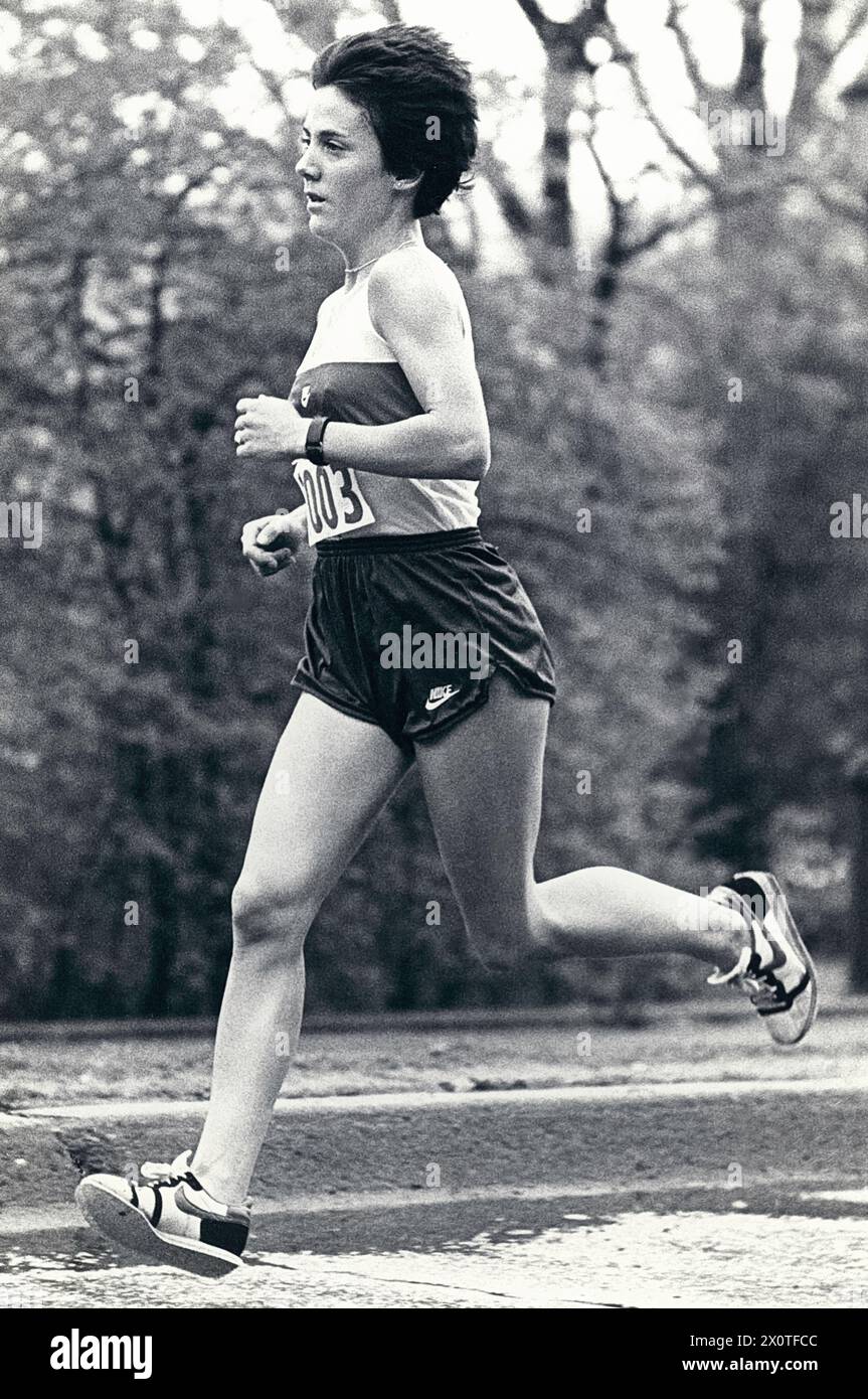 Joan Benoit trat in der Trevira-Zweitpartie 1980 an Stockfoto