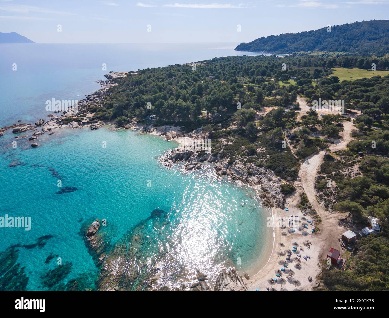 Fantastische Aussicht auf die Küste von Sithonia in der Nähe von Orange Beach Beach, Chalkidiki, Zentralmakedonien, Griechenland Stockfoto