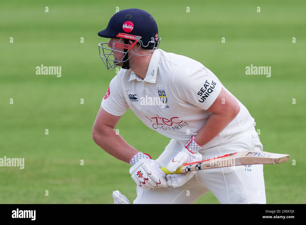 Birmingham, Großbritannien. April 2024. Alex Lees spielte am 3. Tag des Spiels der Vitality County Championship Division One zwischen Warwickshire CCC und Durham CCC im Edgbaston Cricket Ground, Birmingham, England am 14. April 2024. Foto von Stuart Leggett. Nur redaktionelle Verwendung, Lizenz für kommerzielle Nutzung erforderlich. Keine Verwendung bei Wetten, Spielen oder Publikationen eines einzelnen Clubs/einer Liga/eines Spielers. Quelle: UK Sports Pics Ltd/Alamy Live News Stockfoto