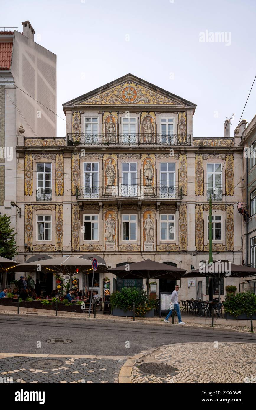 Lissabon, Typische Hausfassade mit Kacheln im Stadtteil Bairro Alto, R. Trindade Stockfoto