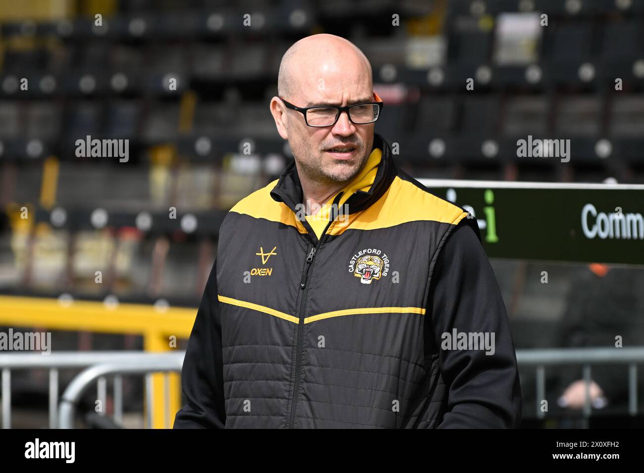 Craig Lingard Head Coach von Castleford Tigers vor dem Viertelfinalspiel Castleford Tigers vs Wigan Warriors at the Ming-A-hose Jungle, Castleford, Großbritannien, 14. April 2024 (Foto: Craig Cresswell/News Images) Stockfoto