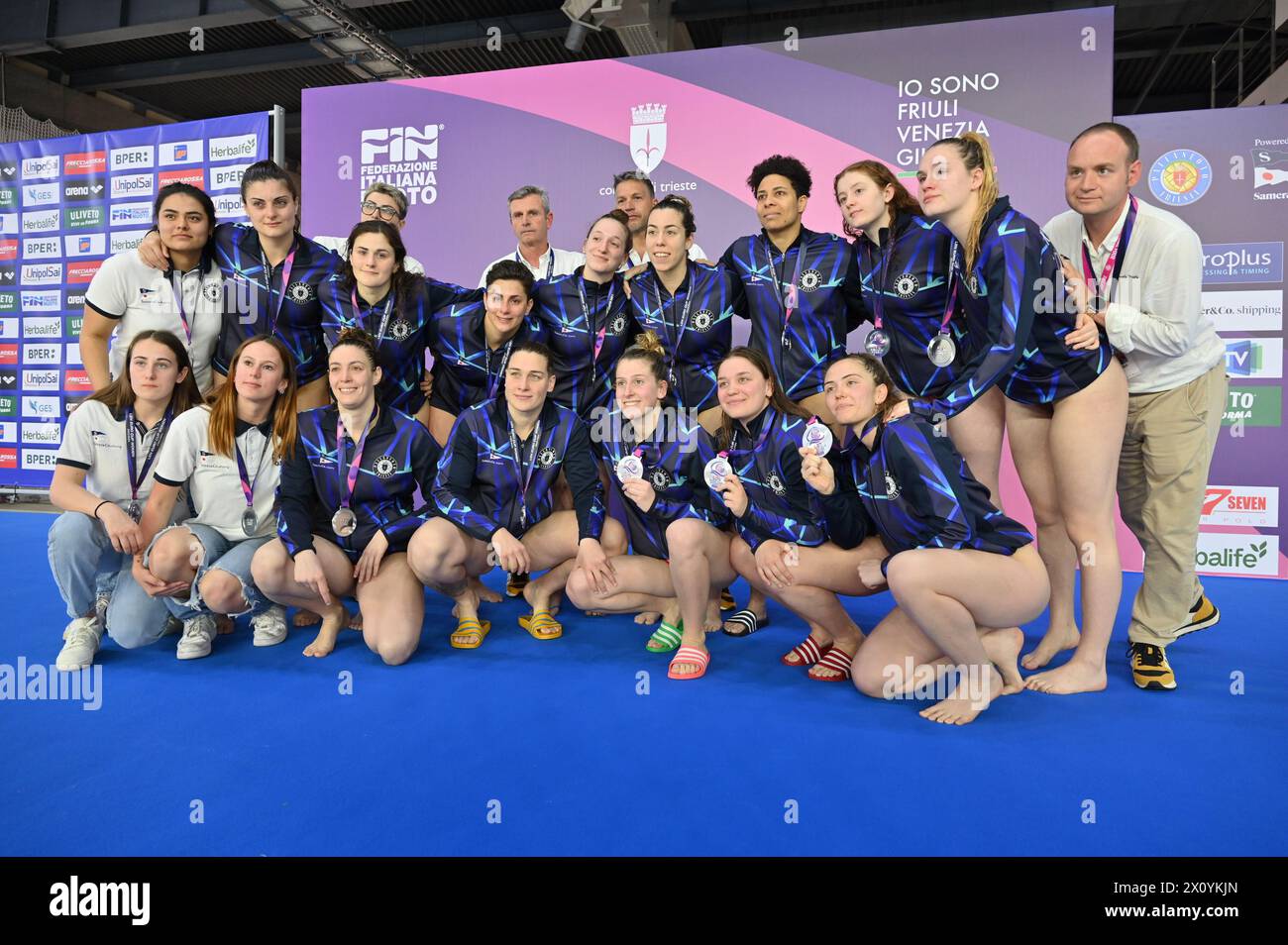 Triest, Italien. April 2024. Pallanuoto Triest während des EuroCup Frauen - Goldmedaille - Pallanuoto Trieste gegen Plebiscito Padova, LEN Euro Cup Wasserball Spiel in Triest, Italien, 14. April 2024 Credit: Independent Photo Agency/Alamy Live News Stockfoto