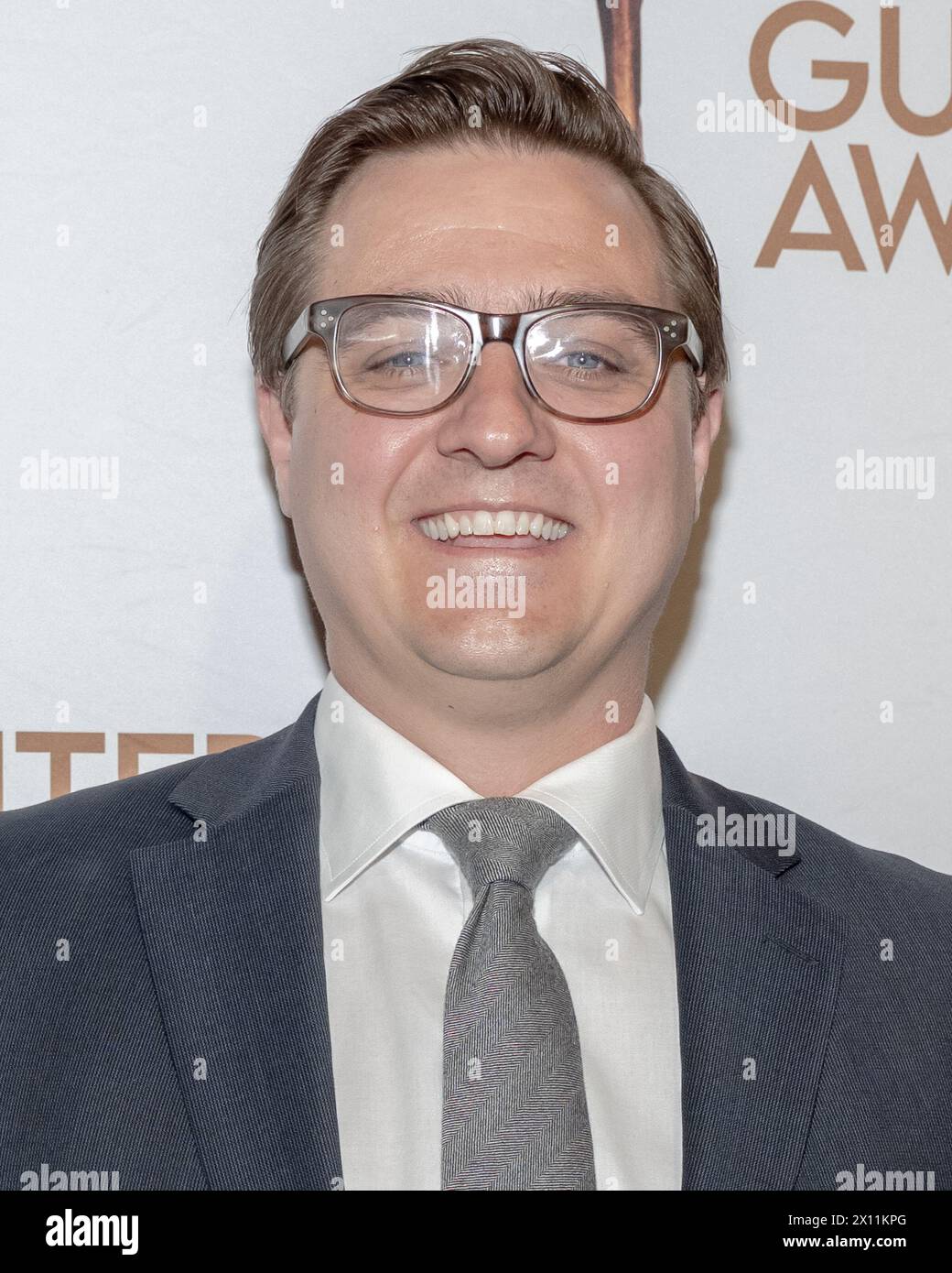 New York, USA. April 2024. Chris Hayes nimmt am 14. April 2024 an den Writers Guild Awards im Edison Ballroom in New York Teil. (Foto: Gabriele Holtermann/SIPA USA) Credit: SIPA USA/Alamy Live News Stockfoto