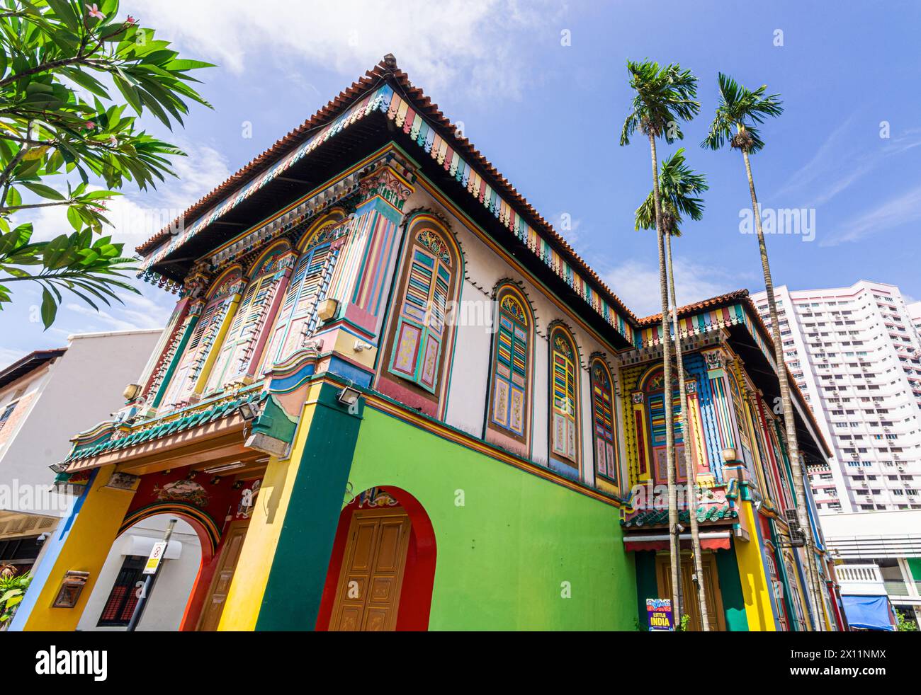 Blick auf das farbenfrohe ehemalige Haus von Tan Teng Niah, Gholia’s Village, Little India, Singapur Stockfoto