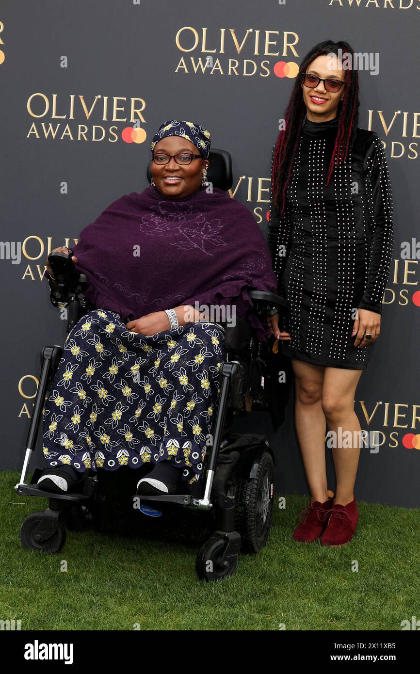 London, Großbritannien. April 2024. Jade Lewis und Matilda Feyi?ay? Ibini nahm an den Olivier Awards 2024 in der Royal Albert Hall in South Kensington, London, Teil. (Foto: Cat Morley/SOPA Images/SIPA USA) Credit: SIPA USA/Alamy Live News Stockfoto