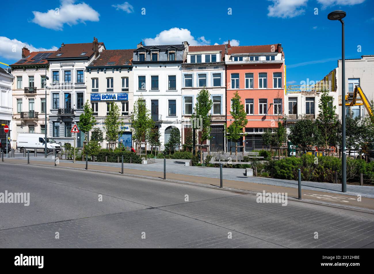 Schaerbeek, Hauptstadt Brüssel, Belgien, 10. April 2024 - der Platz Masui und die Rue des Palais Stockfoto