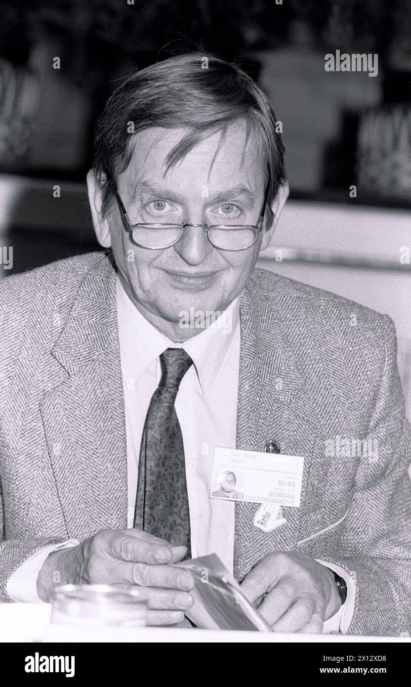 Das Foto vom 16. Oktober 1985 zeigt den schwedischen Premierminister Olof Palme bei einem Treffen der Sozialistischen Internationale in Wien. - 19851016 PD0024 - Rechteinfo: Rechte verwaltet (RM) Stockfoto