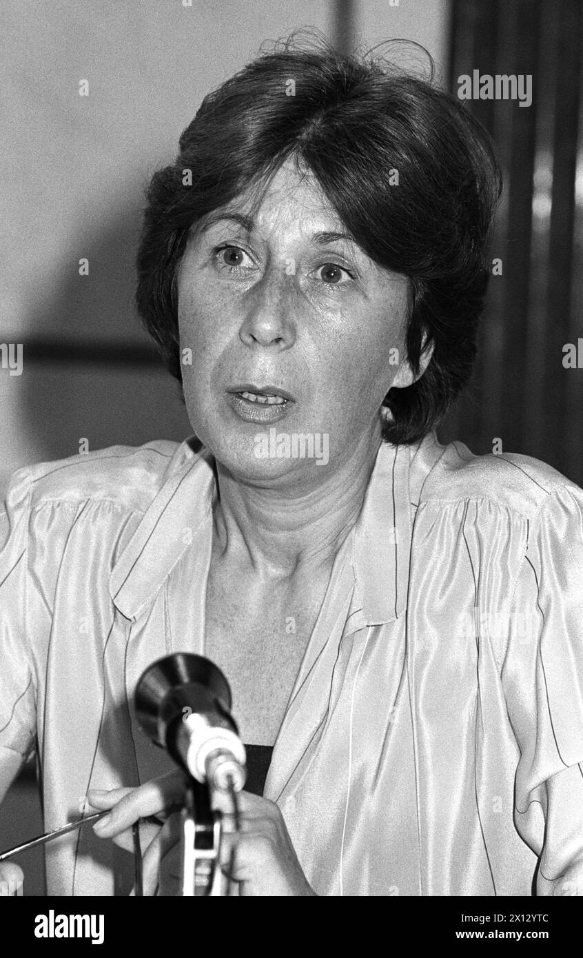 Marlies Flemming, Vorsitzende der OEVP Women, kündigte am 30. Juli 1986 in Wien eine „Non-Party Alliance of European Women Against Nuclear Power“ an. - 19860730 PD0004 - Rechteinfo: Rechte verwaltet (RM) Stockfoto