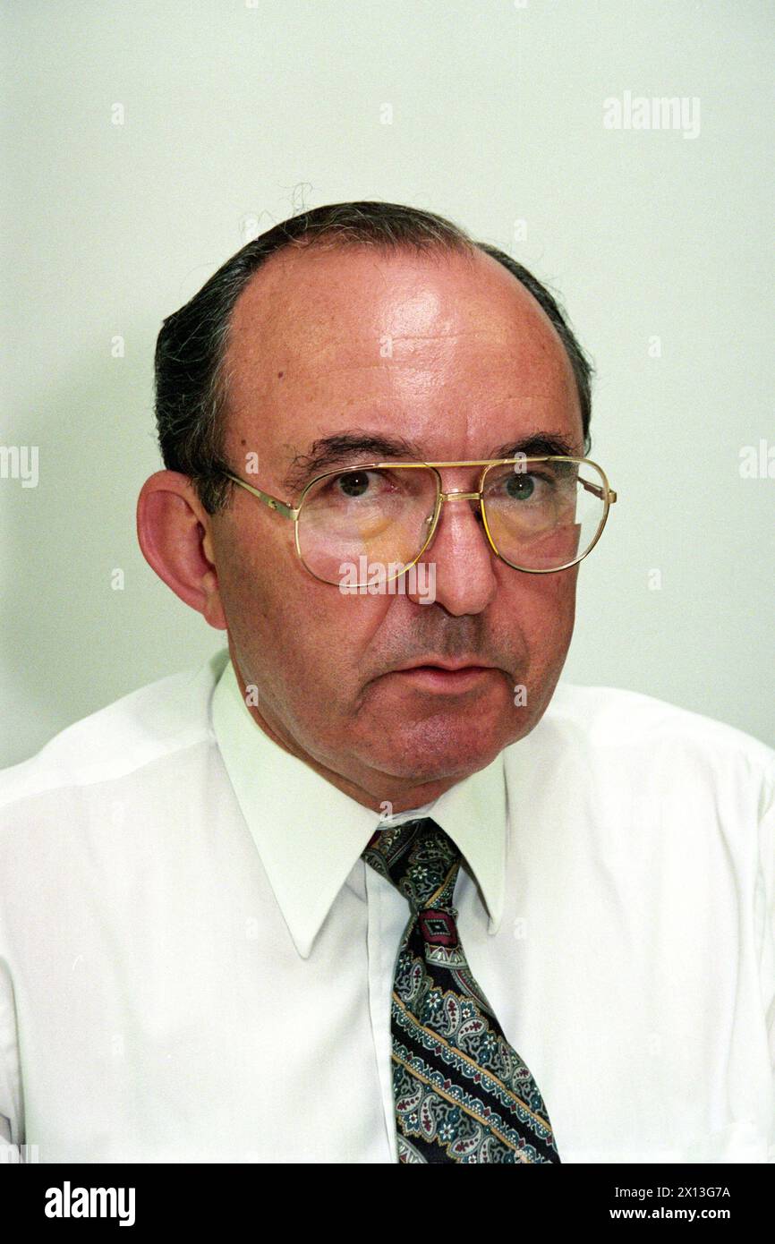 Der Hauptankläger der UNO (Organisationen der Vereinten Nationen) für Jugoslawien Richard Goldstone am 19. Juli 1995. - 19950719 PD0012 - Rechteinfo: Rechte verwaltet (RM) Stockfoto