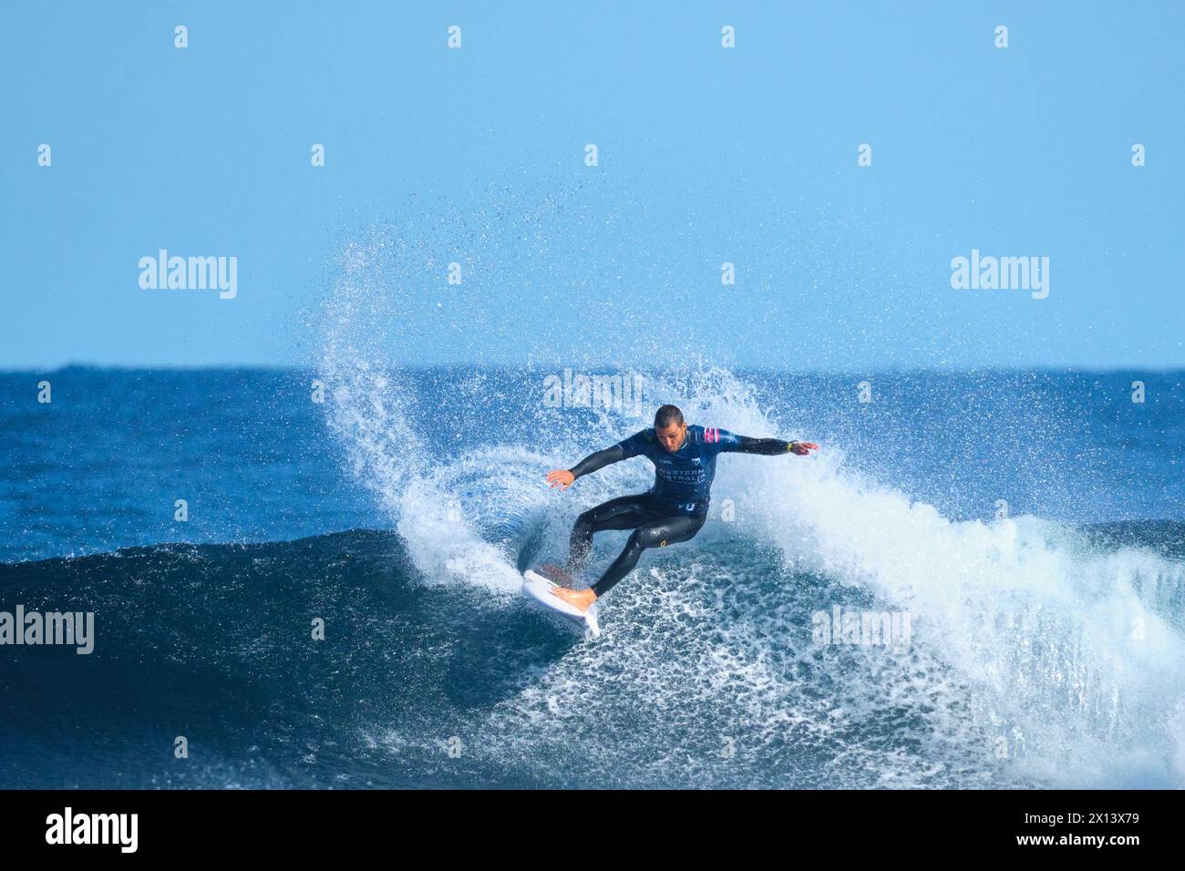 Der hawaiianische Profi-Surfer Ian Gentil tritt 2024 beim Margaret River Pro Surf Event in Surfer's Point, Prevelly, Western Australia an. Stockfoto