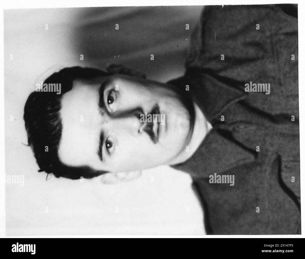 Porträt von Mr. O'Brien, offizieller Kriegsoffizier und Fotograf der britischen Armee, in Uniform. Stockfoto