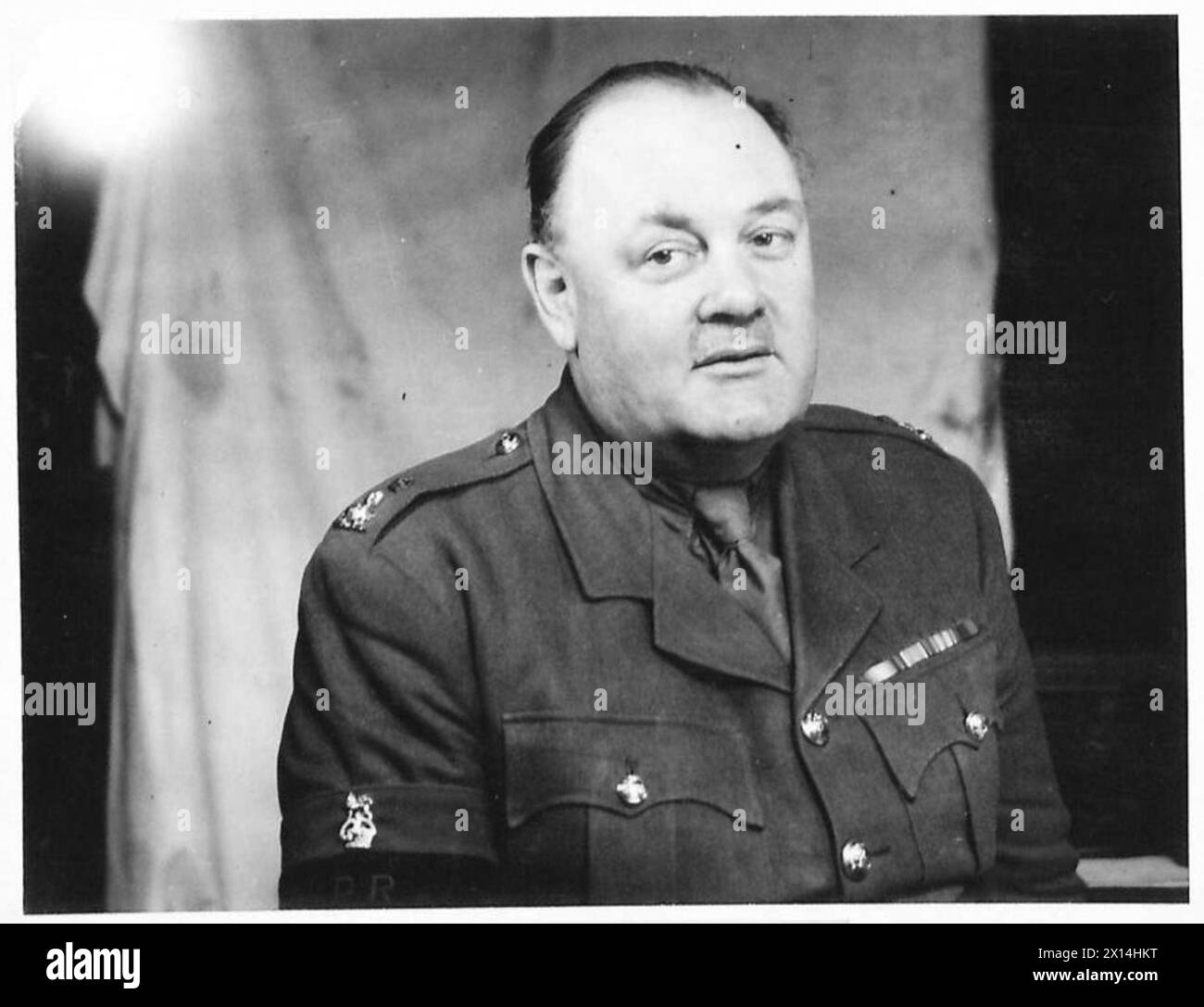 Porträts von Major Edgeworth-Johnson, einem Offizier der britischen Armee, zeigen seinen Rang und seine Rolle bei militärischen Operationen. Stockfoto