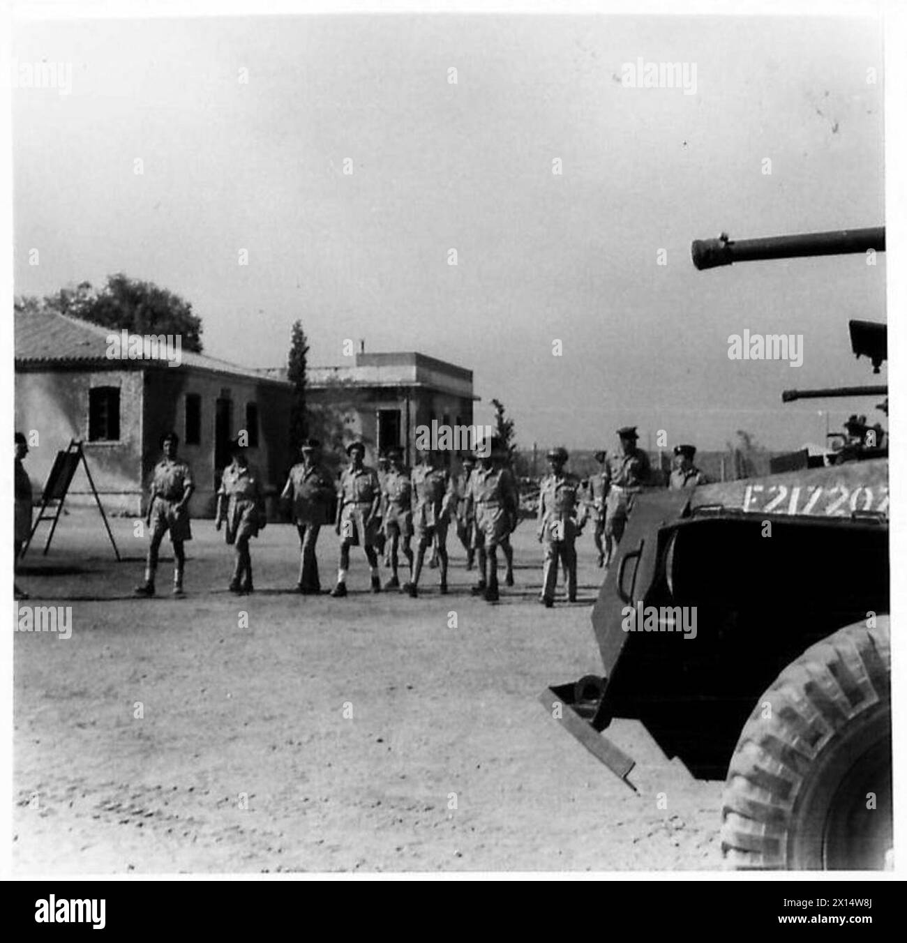 FELDMARSCHALL ALEXANDER SETZT SEINE TOUR IN GRIECHENLAND FORT - die Party rund um die Armoured School, British Army Stockfoto