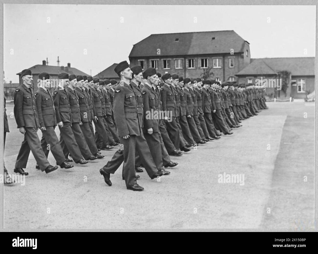 R.A.F. FREIWILLIGER RESERVE - Bohren der Royal Air Force Stockfoto