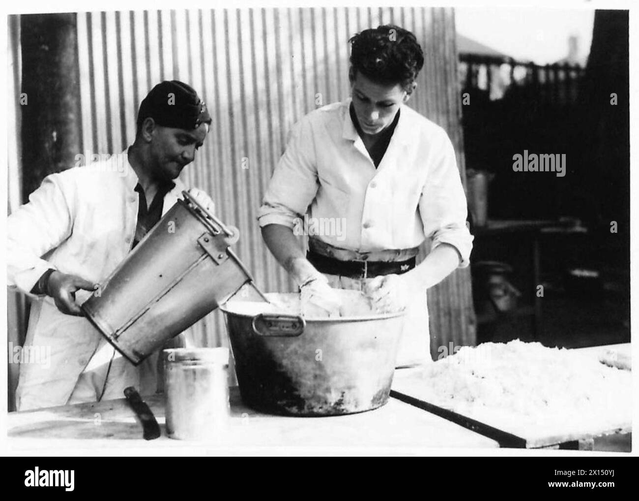 Gebackene marmeladenrolle Schwarzweiß-Stockfotos und -bilder - Alamy