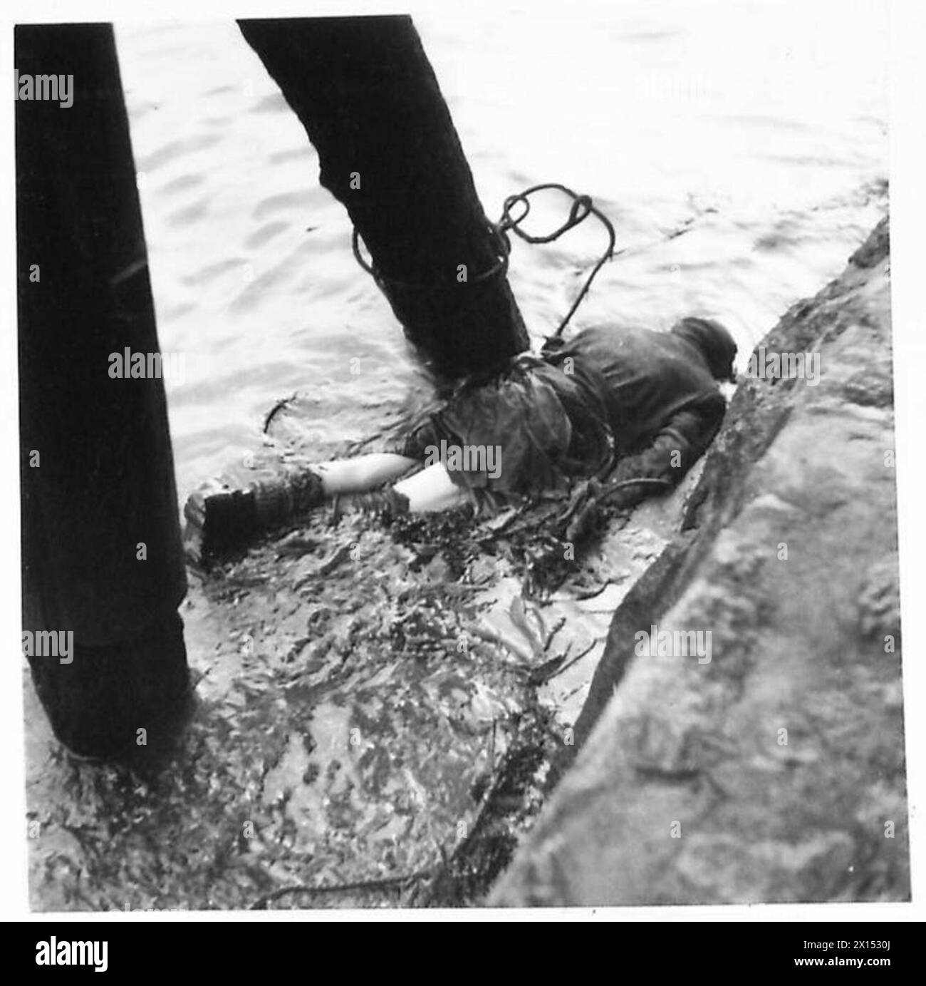 Am 3. Mai 1945 sank das deutsche Linienschiff SS Cap Arcona in der Bucht von Neustadt, was zahlreiche zivile Opfer, darunter polnische Frauen und Kinder, bei Operationen der RAF forderte. Stockfoto