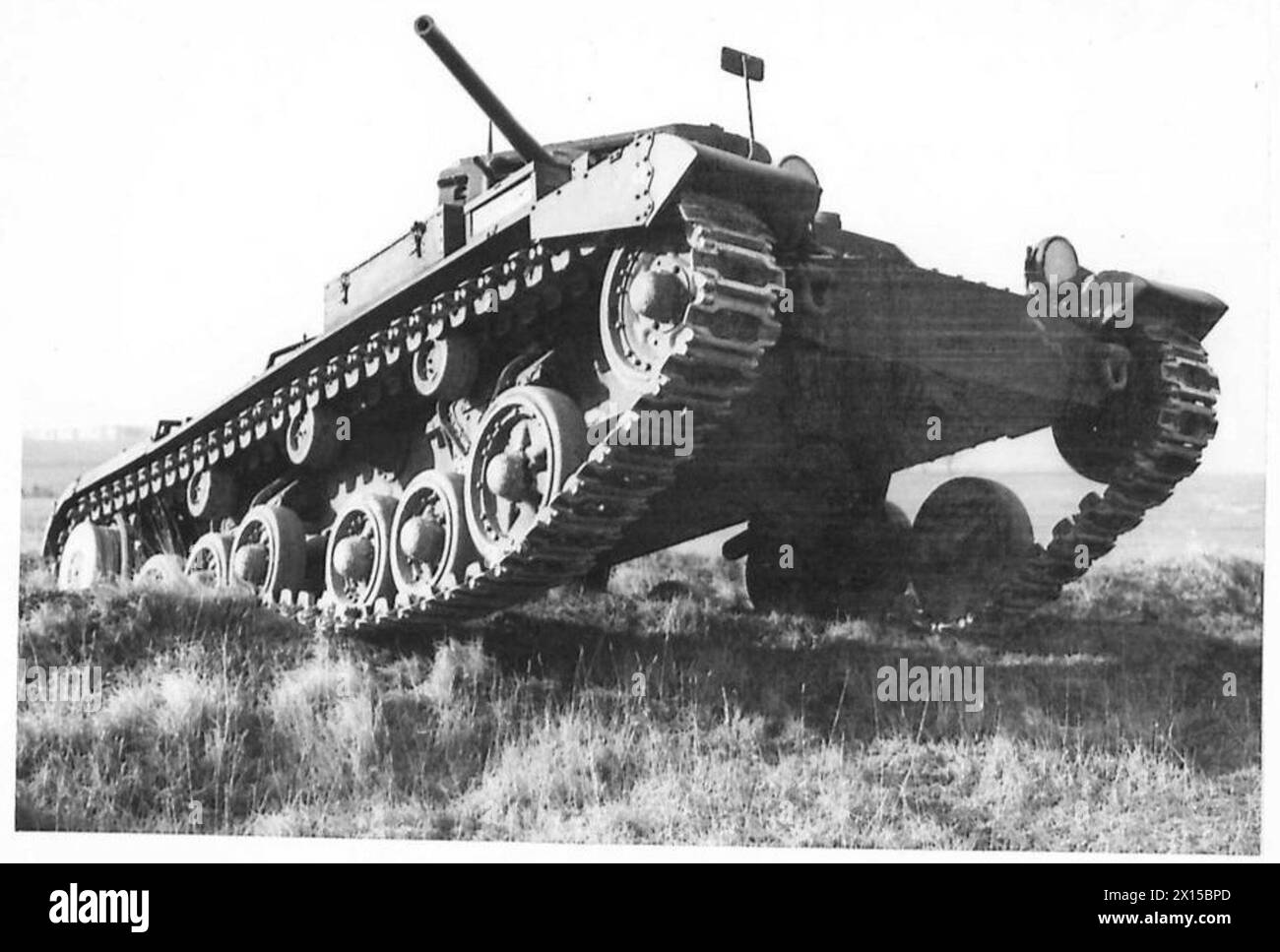 Der Valentine Tank, ein Infanterie Mark III, ist ein gepanzertes Fahrzeug mit einer zwei-Pfünder-Kanone, einer BESA-Maschinenpistole, drahtlosen und dreiköpfigen Besatzung unter der Operation der British Army. Stockfoto