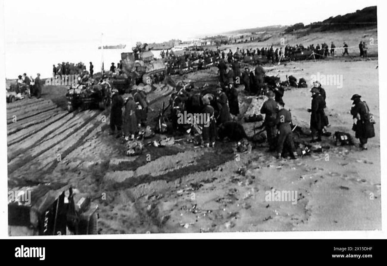 Allgemeine Ansicht der Landung der Alliierten an einem Strand südlich von Rom während des Italienfeldzugs Stockfoto