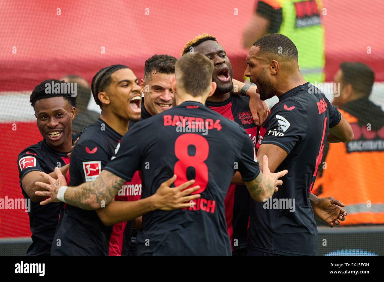 Victor Boniface, Lev 22, feiert sein Tor 1-0, glücklich, lachen, feiern, im Spiel BAYER 04 LEVERKUSEN - SV WERDER BREMEN 5-0 am 14. April 2024 in Leverkusen. Saison 2023/2024, 1.Bundesliga, Spieltag 29, 29.Spieltag Fotograf: ddp-Bilder / STAR-Bilder - DFL-VORSCHRIFTEN VERBIETEN JEDE VERWENDUNG VON FOTOGRAFIEN als BILDSEQUENZEN und/oder QUASI-VIDEO - Stockfoto