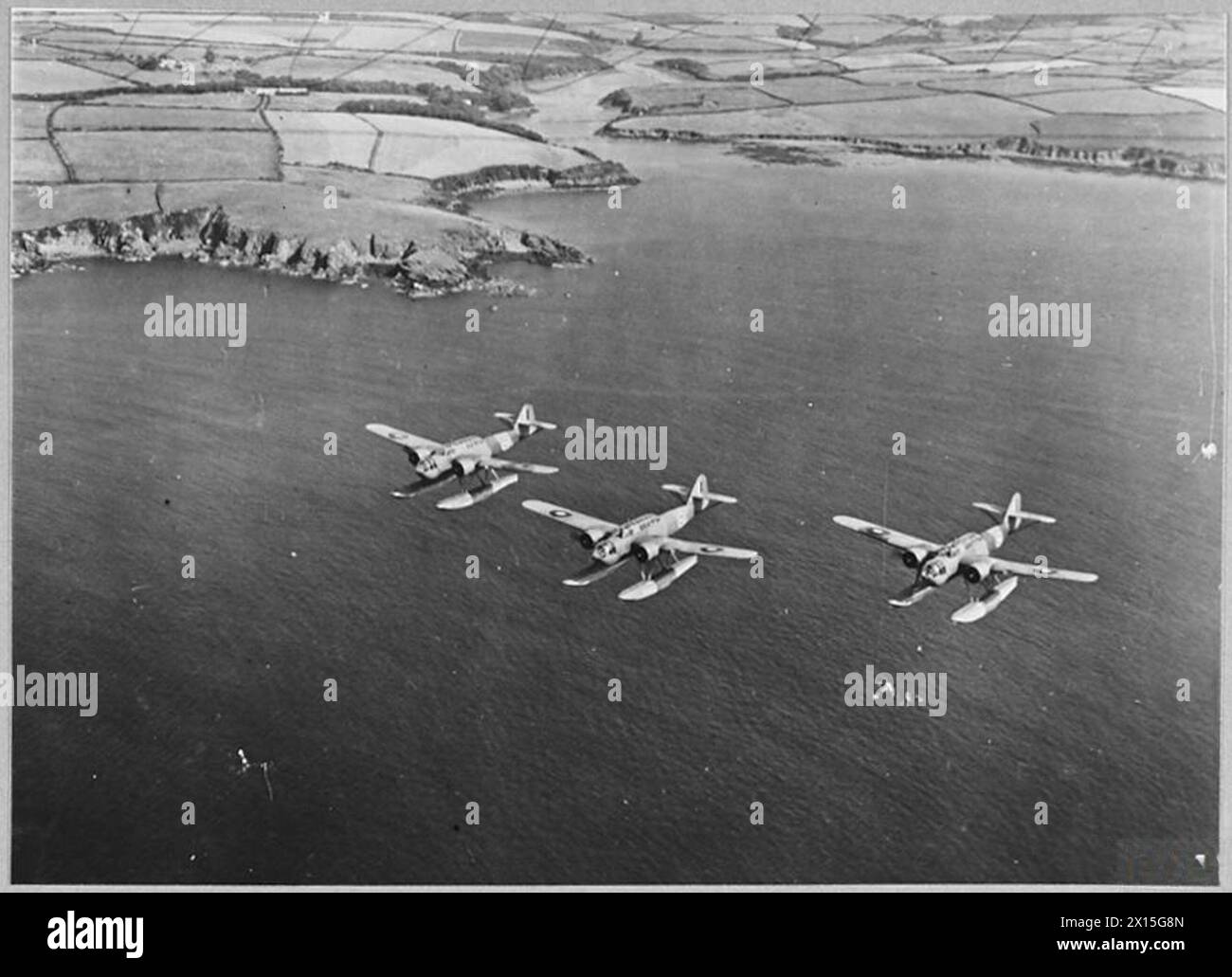 GROSSBRITANNIENS VERBÜNDETE - [1151] Niederländisch Fokker T.8.W. Float Flugzeuge [Wright Wirbelwind Engines] auf Konvoi Patrouille Royal Air Force Stockfoto