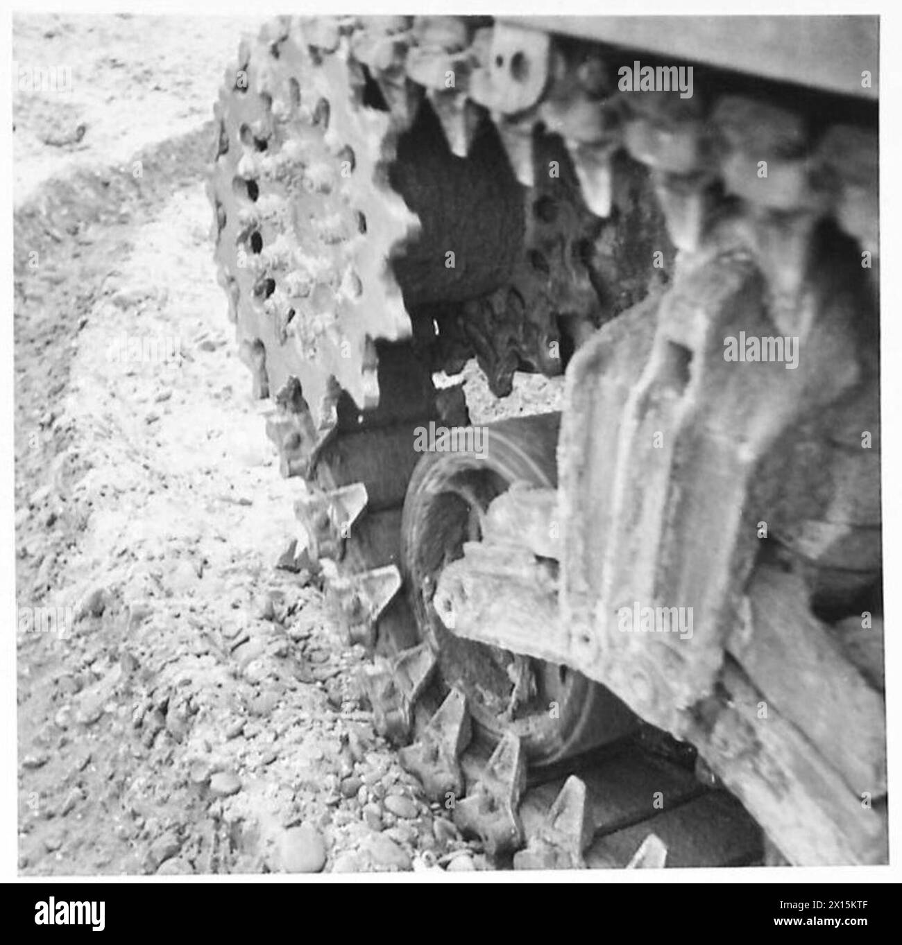 Experimentelle Panzeroperationen werden durchgeführt, um die Leistung zu testen und die militärischen Fähigkeiten unter kontrollierten Bedingungen zu bewerten. Stockfoto