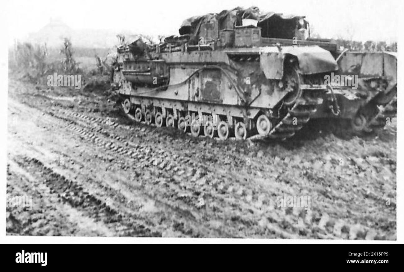 BRITISH TANKS IN NW EUROPE 1944-45 - Churchill ARV (gepanzertes Bergungsfahrzeug) bei Goch, Deutschland, 21. Februar 1945 Stockfoto