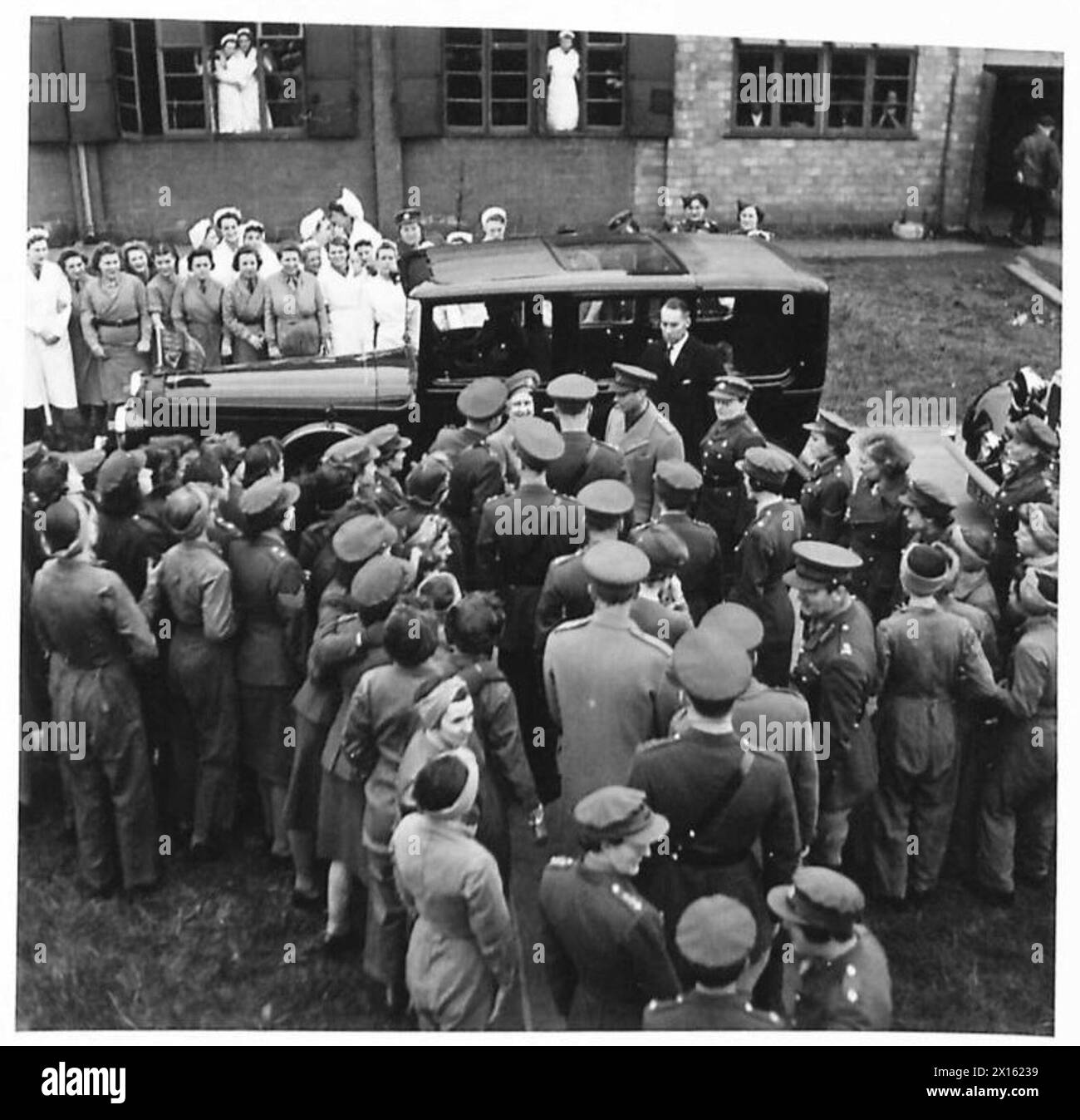 Keine visuellen Aufzeichnungen verfügbar; der Besuch des Königs und der Königin im Central Ordnance Depot in Chilwell ist in der Dokumentation der britischen Armee vermerkt. Stockfoto